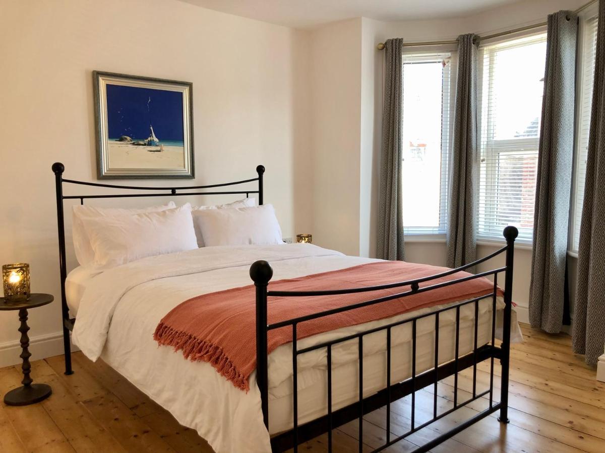 House With Parking, Short Stroll To Quay, Shops And Restaurants Villa Poole Eksteriør bilde