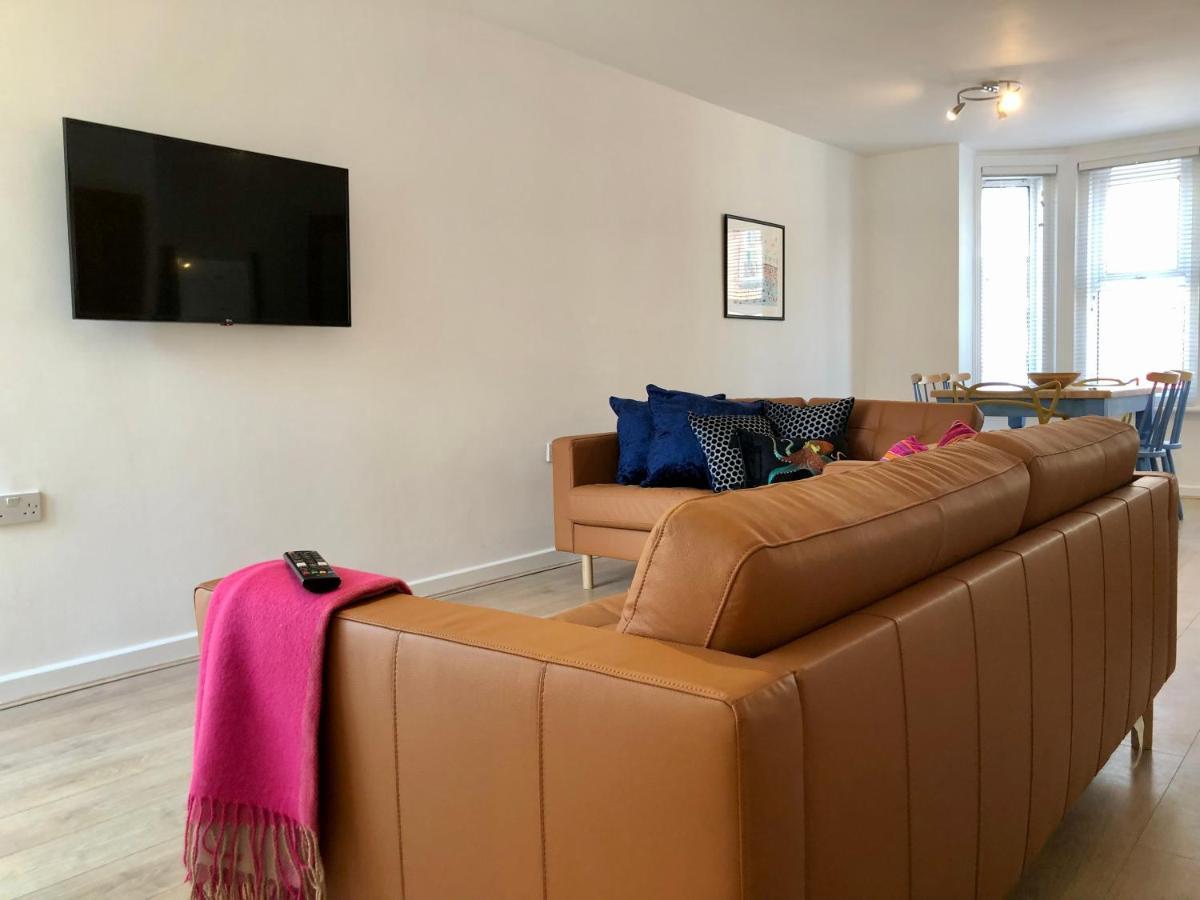 House With Parking, Short Stroll To Quay, Shops And Restaurants Villa Poole Eksteriør bilde