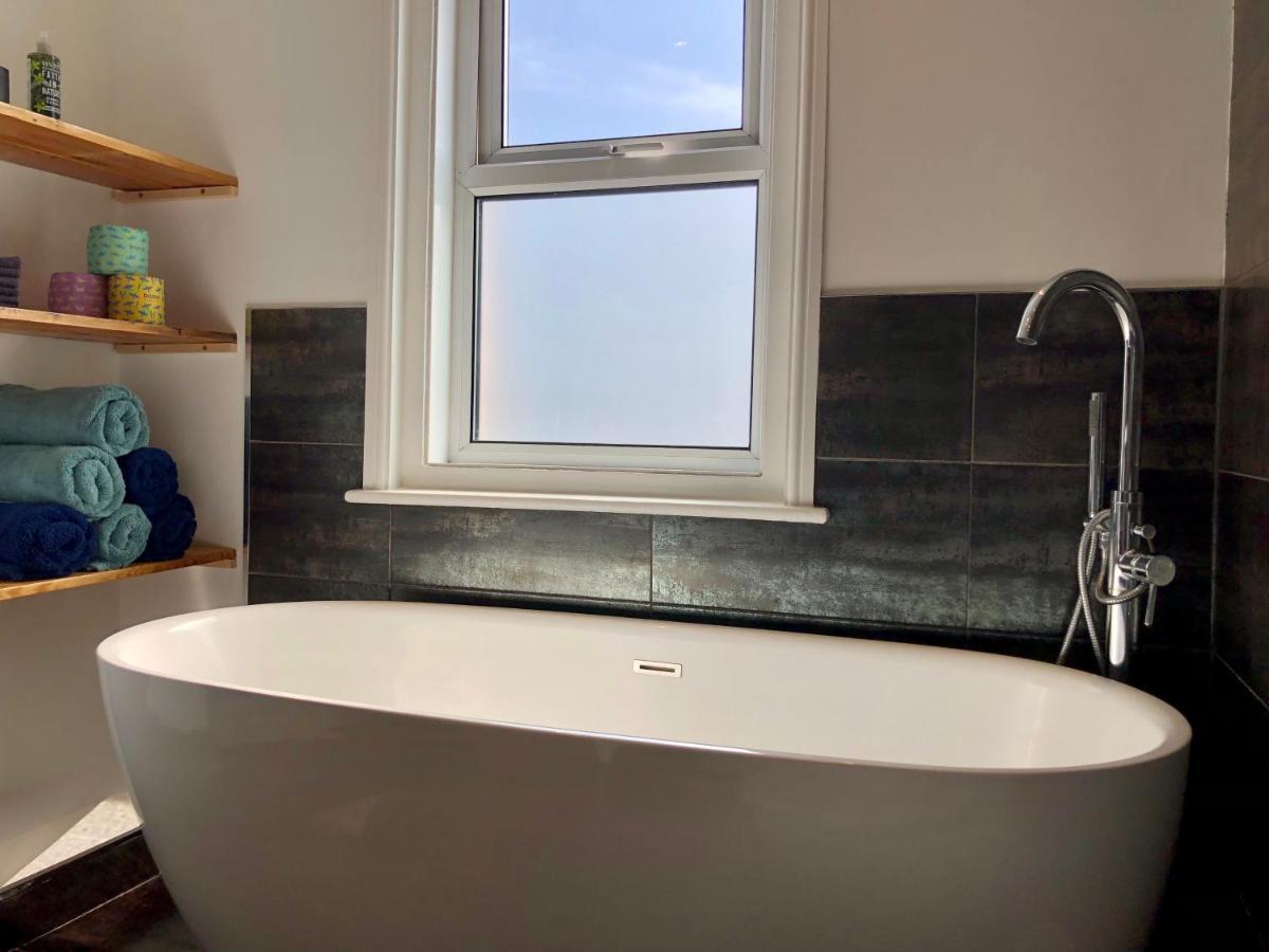 House With Parking, Short Stroll To Quay, Shops And Restaurants Villa Poole Eksteriør bilde